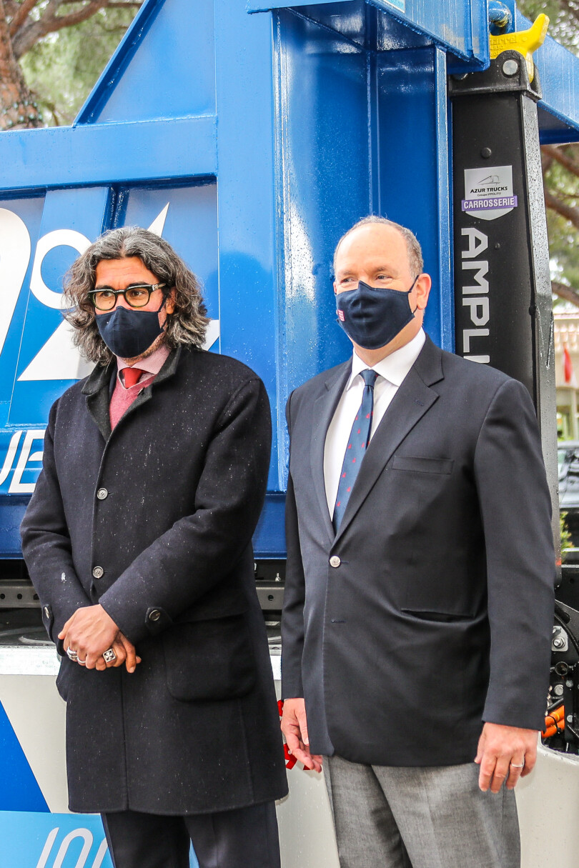 Patrice Pastor et Albert de Monaco à la présentation du nouveau camion électrique de l'entreprise de construction CO.GE.BAT. de JB Pastor & Fils au Palais princier de Monaco, le 18 mars 2021.