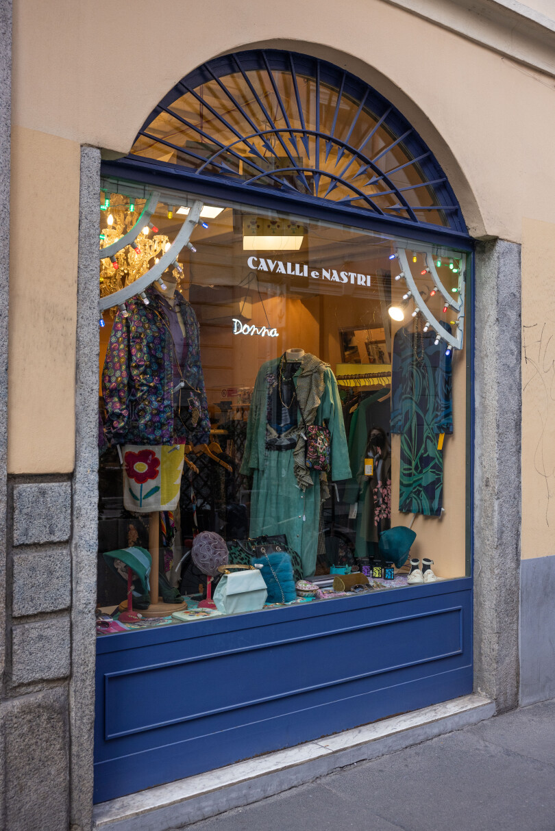 Chez Cavalli e Nastri, le meilleur magasin vintage pour les années 1970 à 1990, selon Madina Visconti di Modrone.