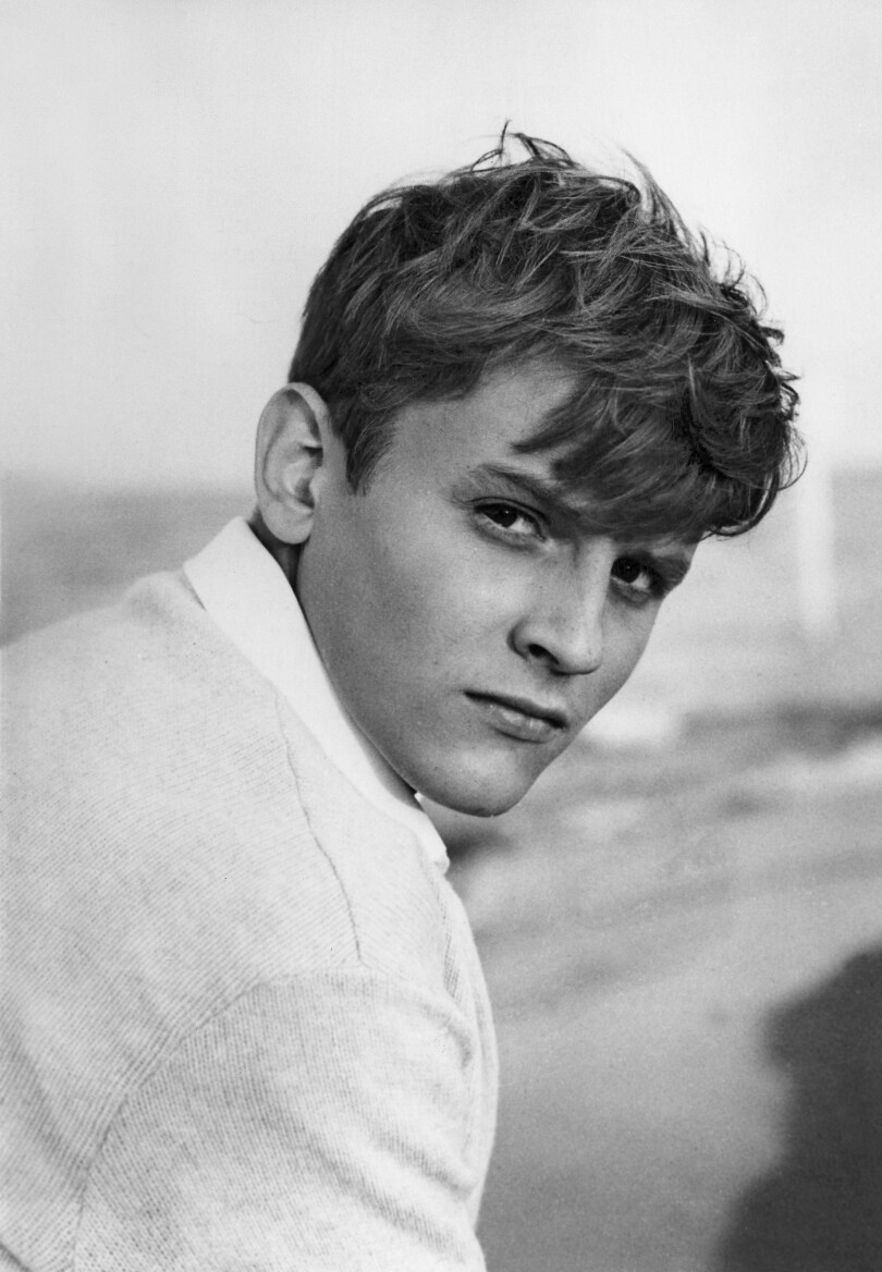 Jacques Perrin, à 19 ans, en Italie en août 1960.