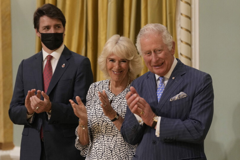 Charles, Camilla et Justin Trudeau à Ottawa, le 18 mai 2022.