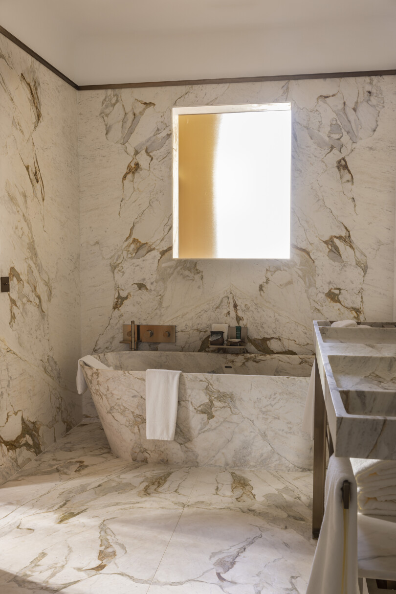 L'une des salles de bains de l'hôtel brésilien Rosewood Sao Paolo.