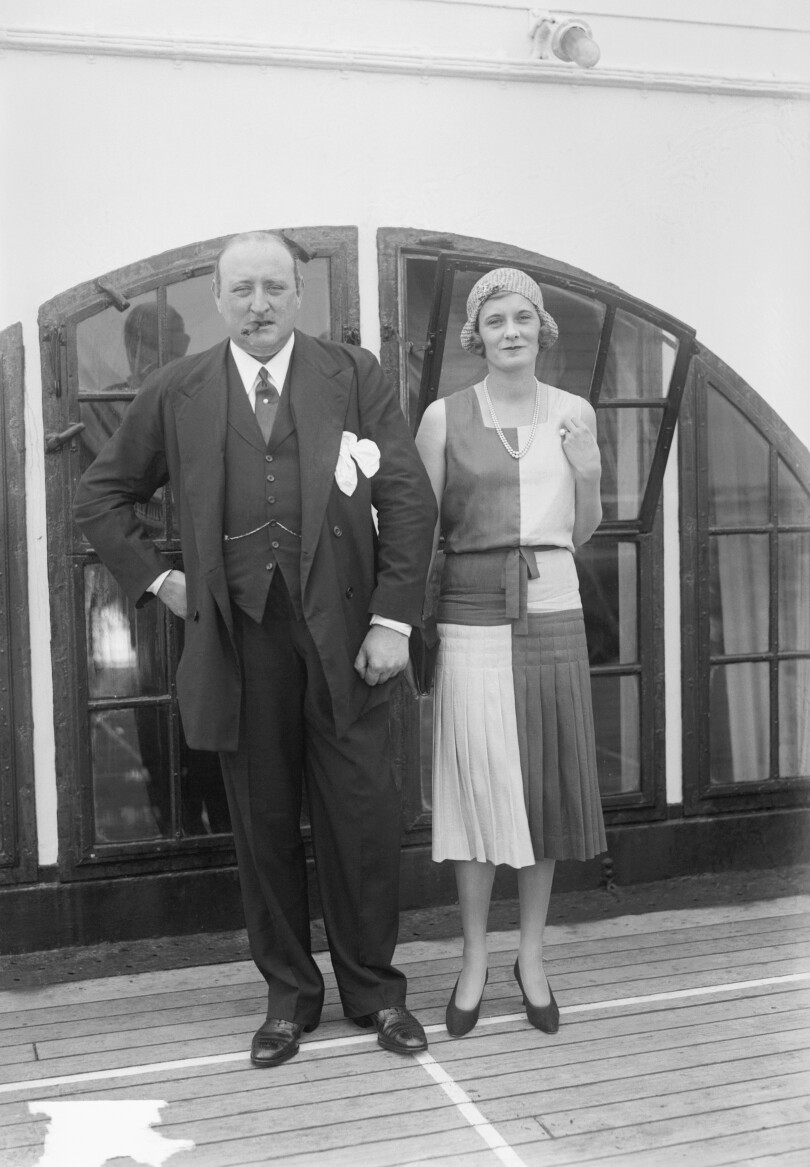 Doris Delevingne fit tourner la tête de bien des hommes et notamment de Valentin Castlerosse, qu’elle épouse en 1928.