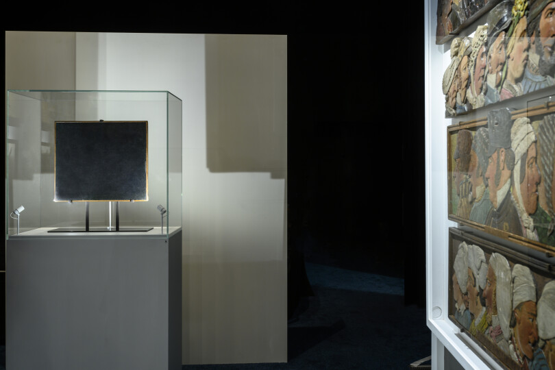 Le premier monochrome de l’histoire de l’art, une huile sur toile réalisée par Paul Bilhaud, dévoilée lors de l’exposition inaugurale des Arts incohérents de 1882.