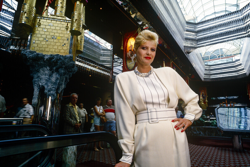 Ivana Trump dans le hall du Trump’s Castle, à Atlantic City, en 1987.