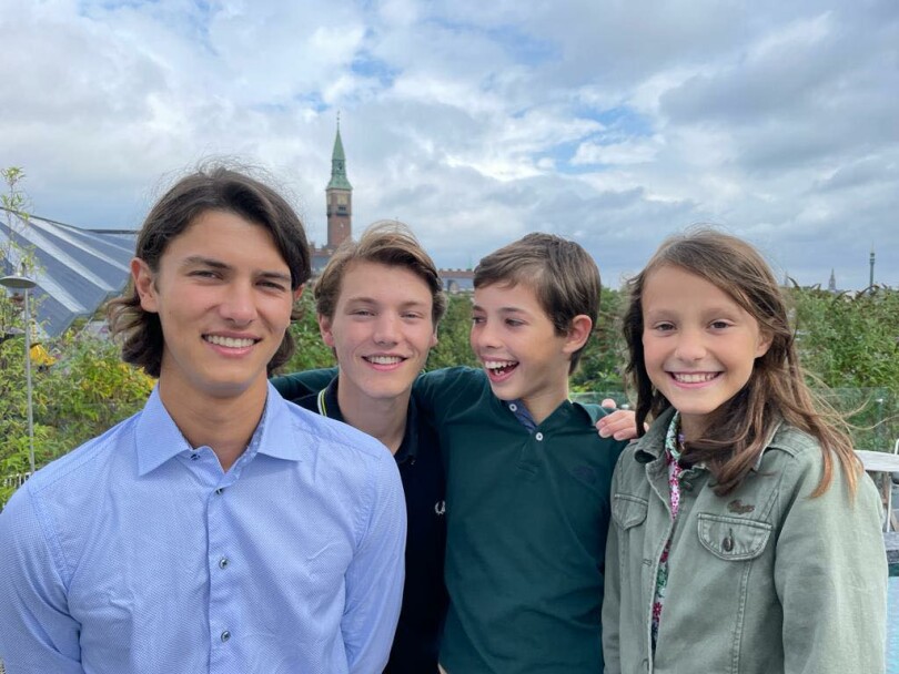Nikolai, Felix, Henrik et Athena de Danemark à Copenhague pour les 23 ans du prince Nikolai