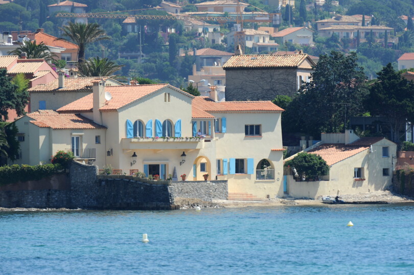 La villa de Sainte-Maxime des souverains suédois à Saint-Tropez.