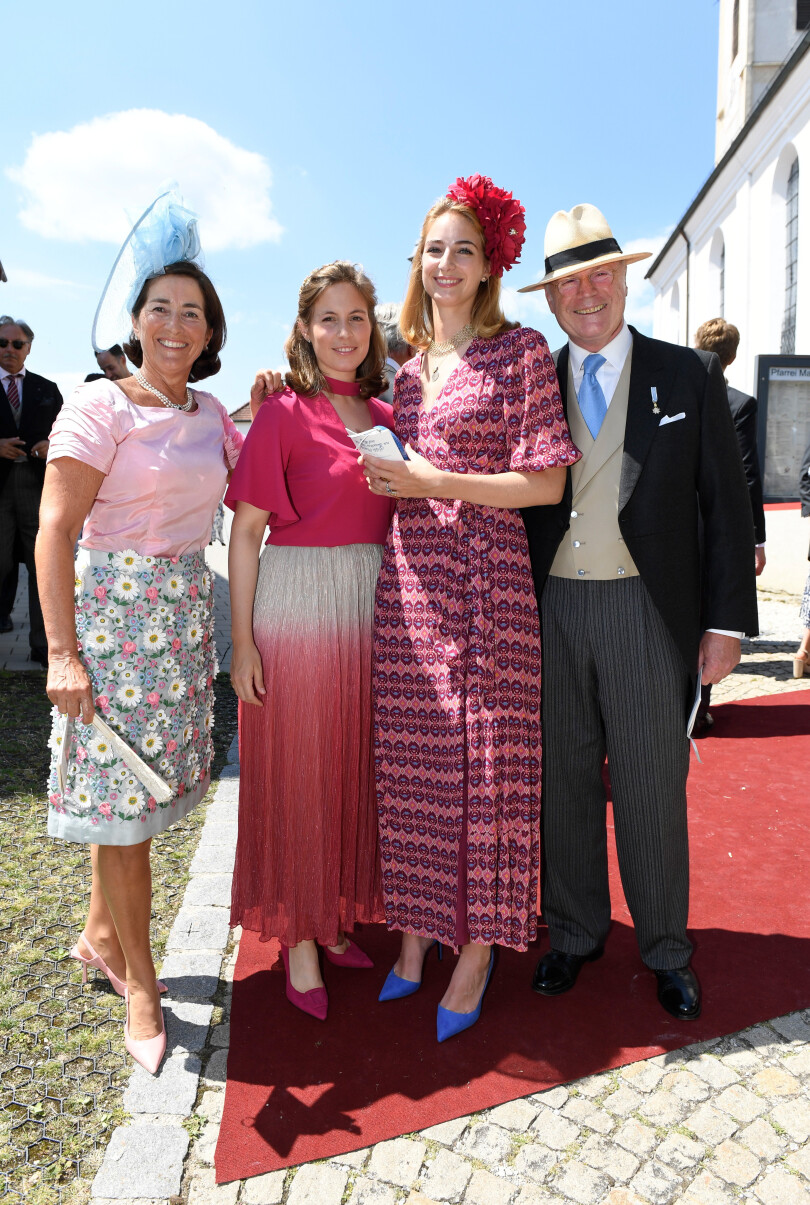La famille von Quadt zu Wykradt und Isny au mariage Lobkowicz / von und zu Eltz, le 16 juillet 2022.