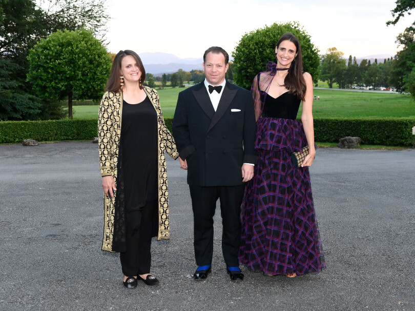 Theresa d’Arco-Zinneberg, Colin McKenzie, et Olympia, princesse Napoléon, lors du mariage d'Anna de Lobkowicz et du comte Albrecht von und zu Eltz, le 16 juillet 2022.