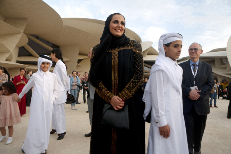 La cheikha Al-Mayassa, surnommée culture queen, inaugure le musée national dessiné par Jean Nouvel à Doha, le 27 mars 2019.