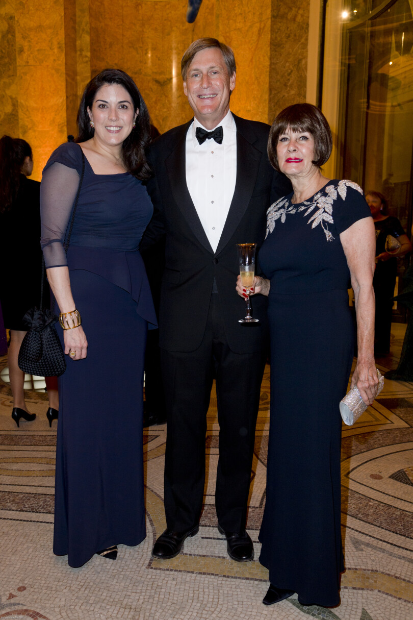 Les philanthropes Eloise et Jamie Taussig et la baronne Laurie Bodor.