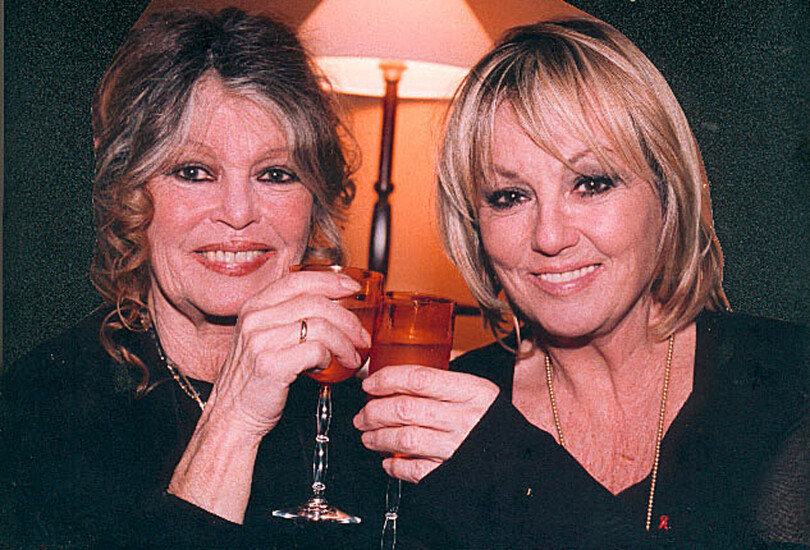 Mylène Demongeot et son amie de toujours Brigitte Bardot, avec laquelle elle partageait la même passion pour la protection des animaux.
