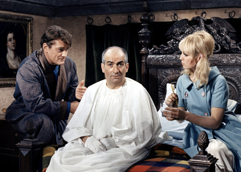 Ici, Mylène est auprès de Louis de Funès et Jean Marais dans Fantômas contre Scotland Yard, en 1966.