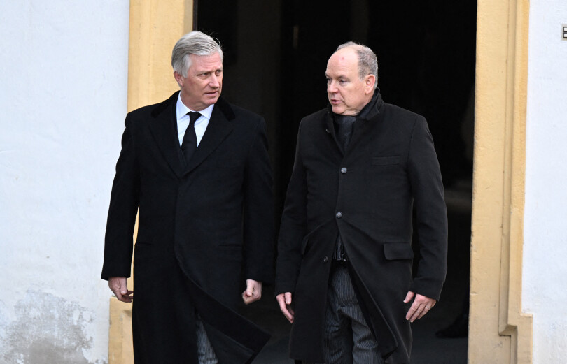 Le roi des Belges et le prince de Monaco aux funérailles du margrave de Bade à Salem