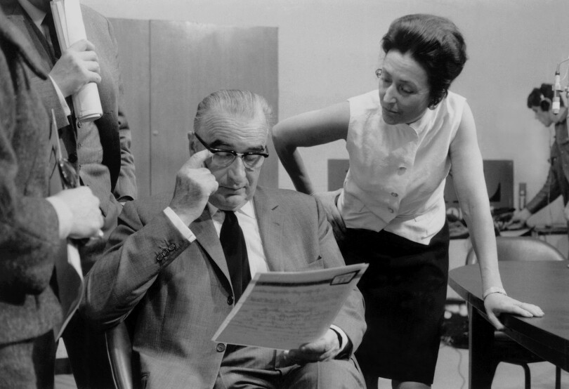 Le 23 mai 1969, Georges Pompidou, alors candidat à la présidentielle, se rend dans les studios de RTL et rencontre Menie Grégoire.