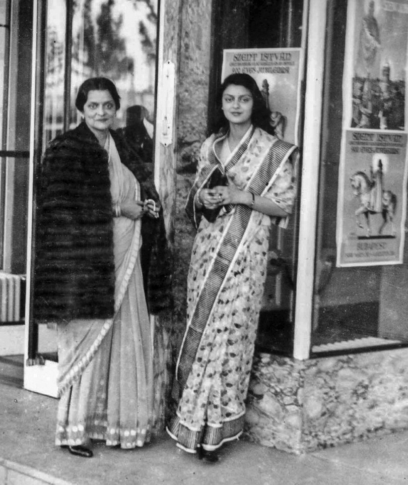 Avec sa mère Indira à Budapest, en 1938 : un voyage prévu pour l’éloigner de Jai, dont Ayesha deviendra quand même la troisième épouse.