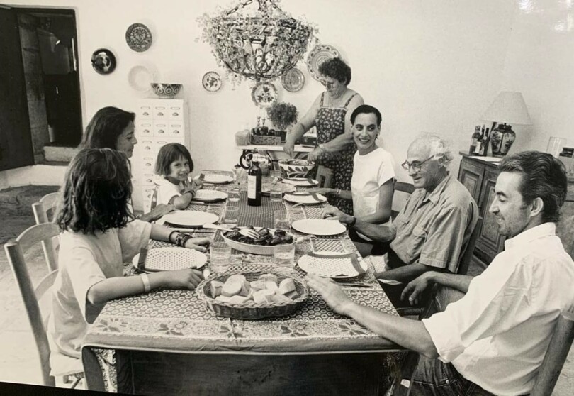 Avec ses parents et ses grands-parents, Violette a l’habitude de passer ses vacances à Conca dei Marini, sur la côte amalfitaine.