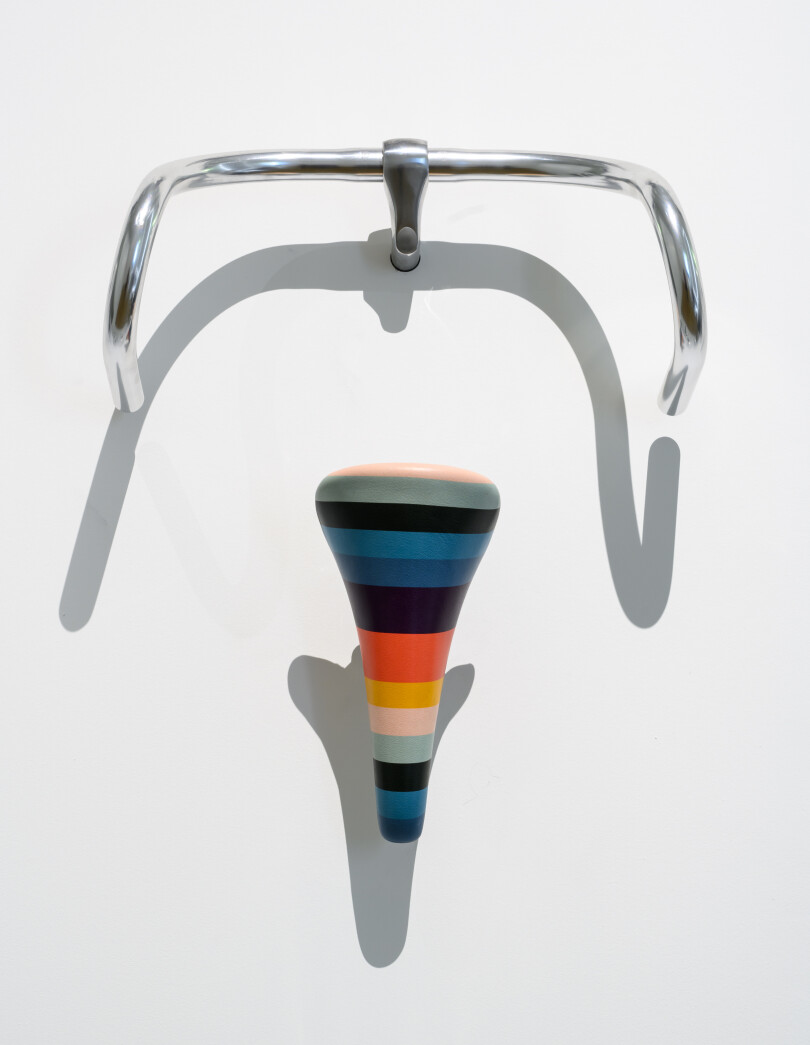 Grand amateur de bicyclette, Sir Paul Smith a tenu à rendre hommage à la Tête de taureau de 1942 dans une version 2023.