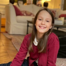 La princesse Athena de Danemark fête ses 10 ans à Paris