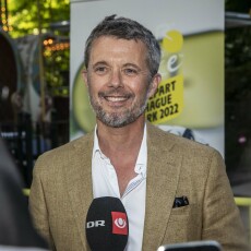 Le prince héritier lors de la présentation des coureurs à Tivoli, à Copenhague, le 29 juin 2022.
